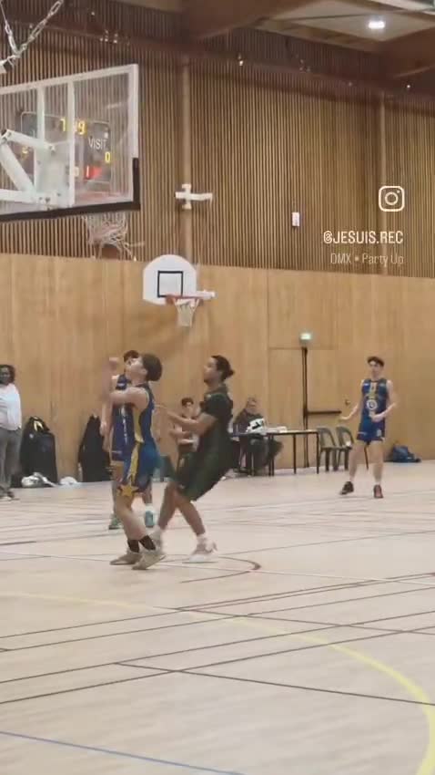 Cliquez pour lire la vidéo